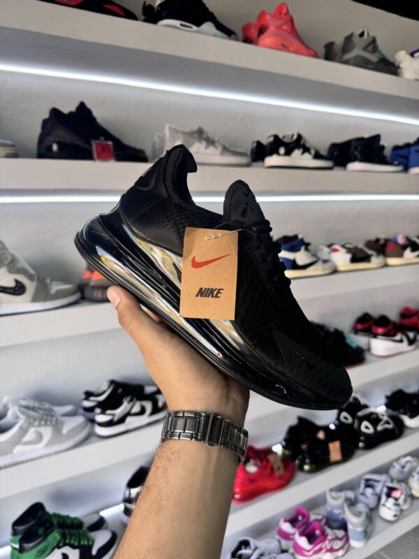Air Max 720